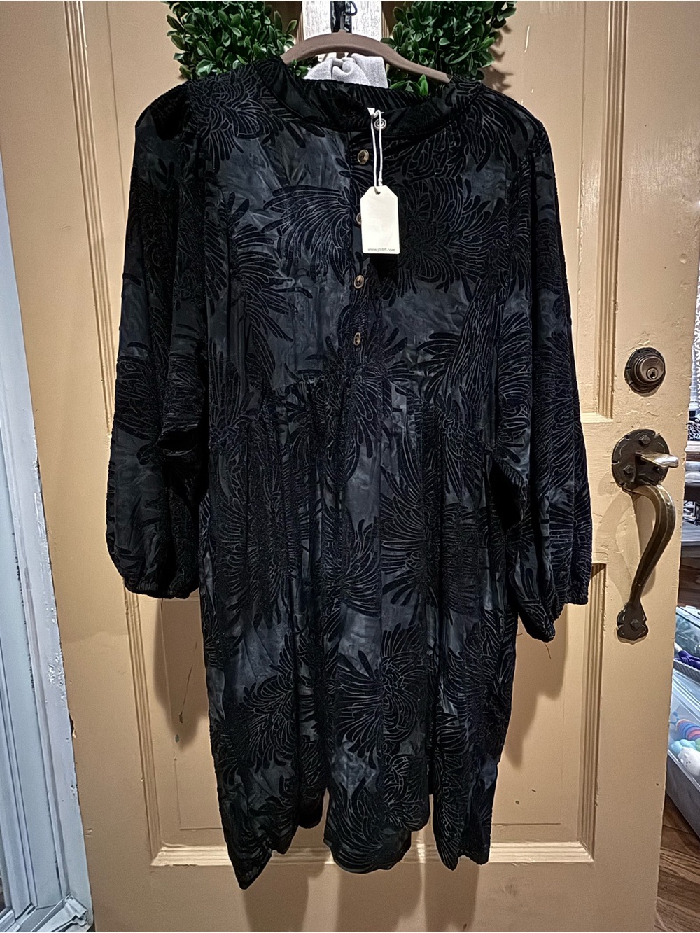 JODIFL Black Textured Floral Tunic Dress